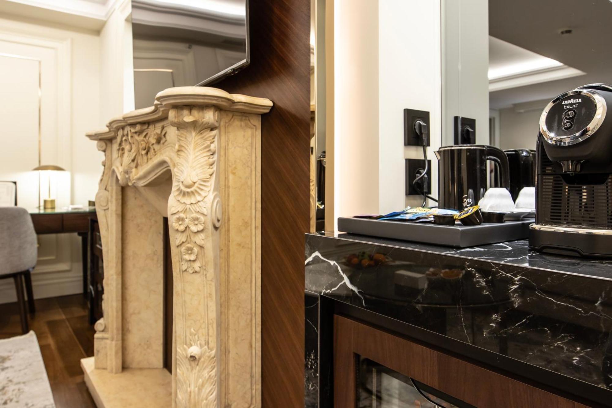 Hotel Xheko Imperial Luxury & Tirana
